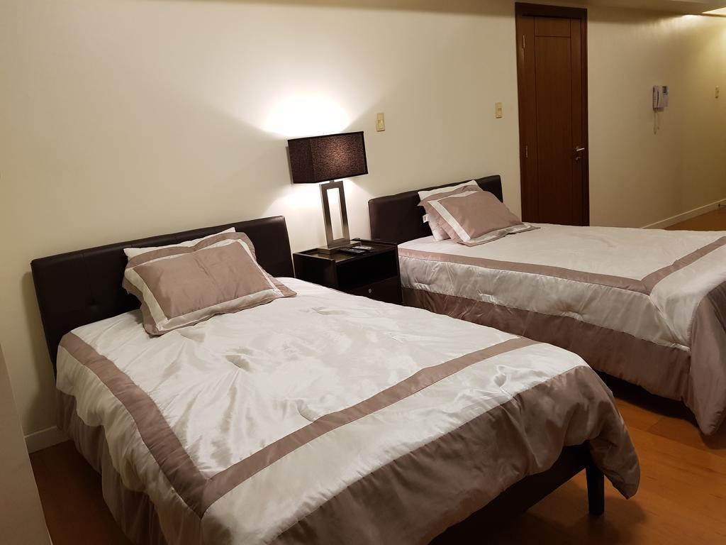 Eton Baypark Lägenhet Manila Exteriör bild